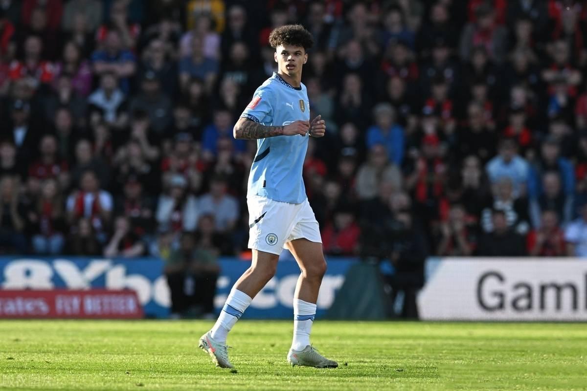 开云娱乐 -关于刚刚！今夜曼城备战西甲国际比赛日瓦伦西亚调整名单以备西甲，赛后莱比锡再遭质疑的信息