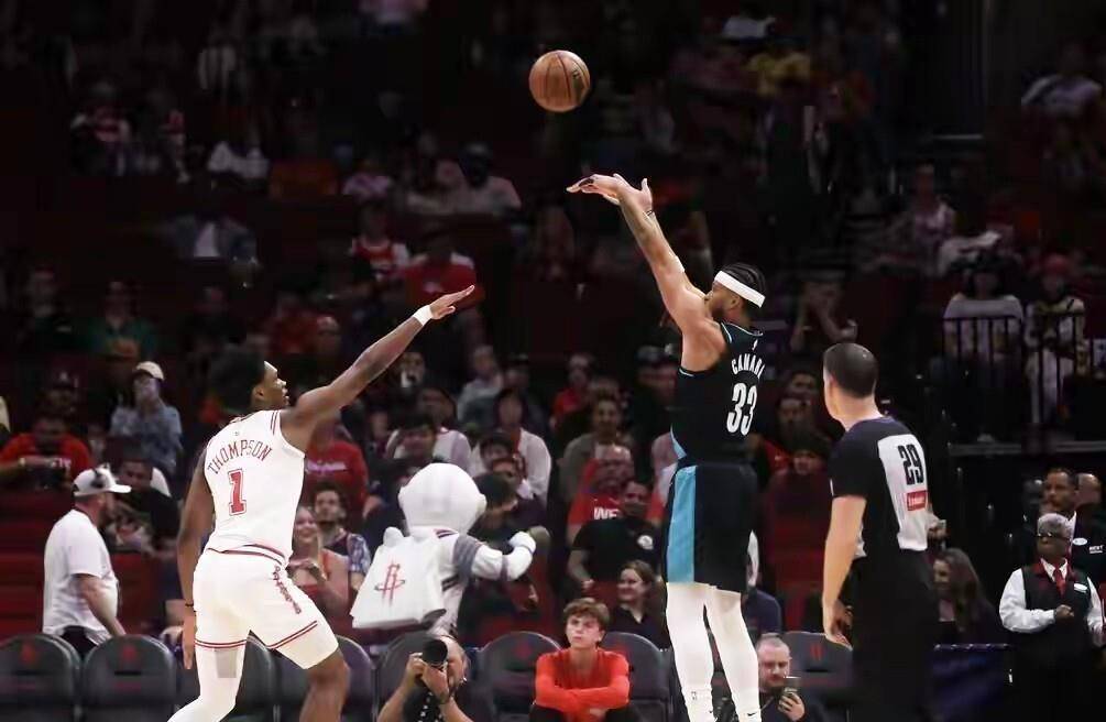 开云娱乐 -太狠了！风云突变休斯敦火箭国际比赛日队长鼓劲罗马止住颓势备战欧篮联，国际比赛日芝加哥公牛调整名单以备西甲 